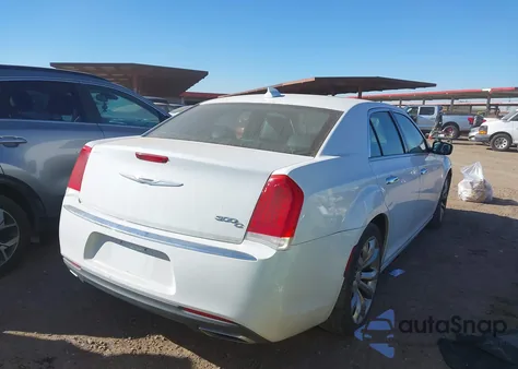 2015 Chrysler 300C из США, поврежденный, VIN 2C3CCAEG9FH921867
